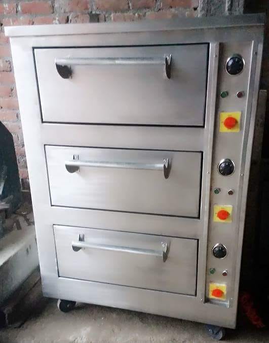 THREE DECK OVEN